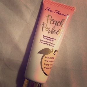TOO FACED PEACH PERFECT FOUNDATION SHADE VANILLA
